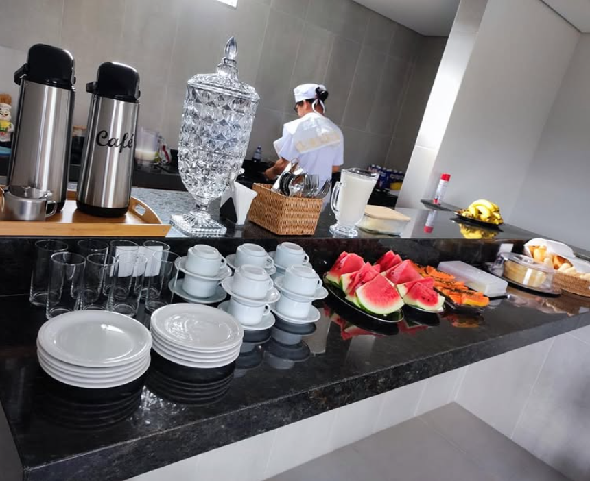 Mesa de café da manhã caprichada